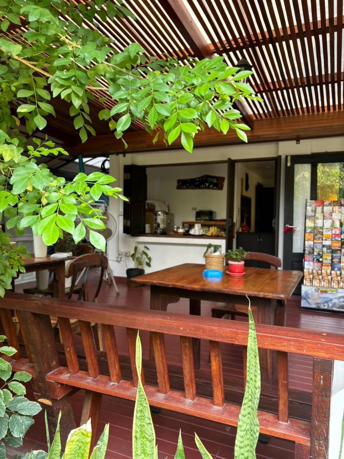 Yindee Stylish Guesthouse Chiang Mai Exteriör bild