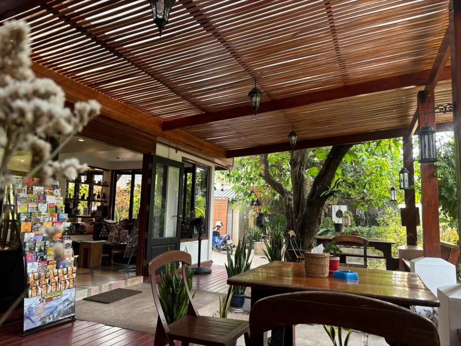 Yindee Stylish Guesthouse Chiang Mai Exteriör bild