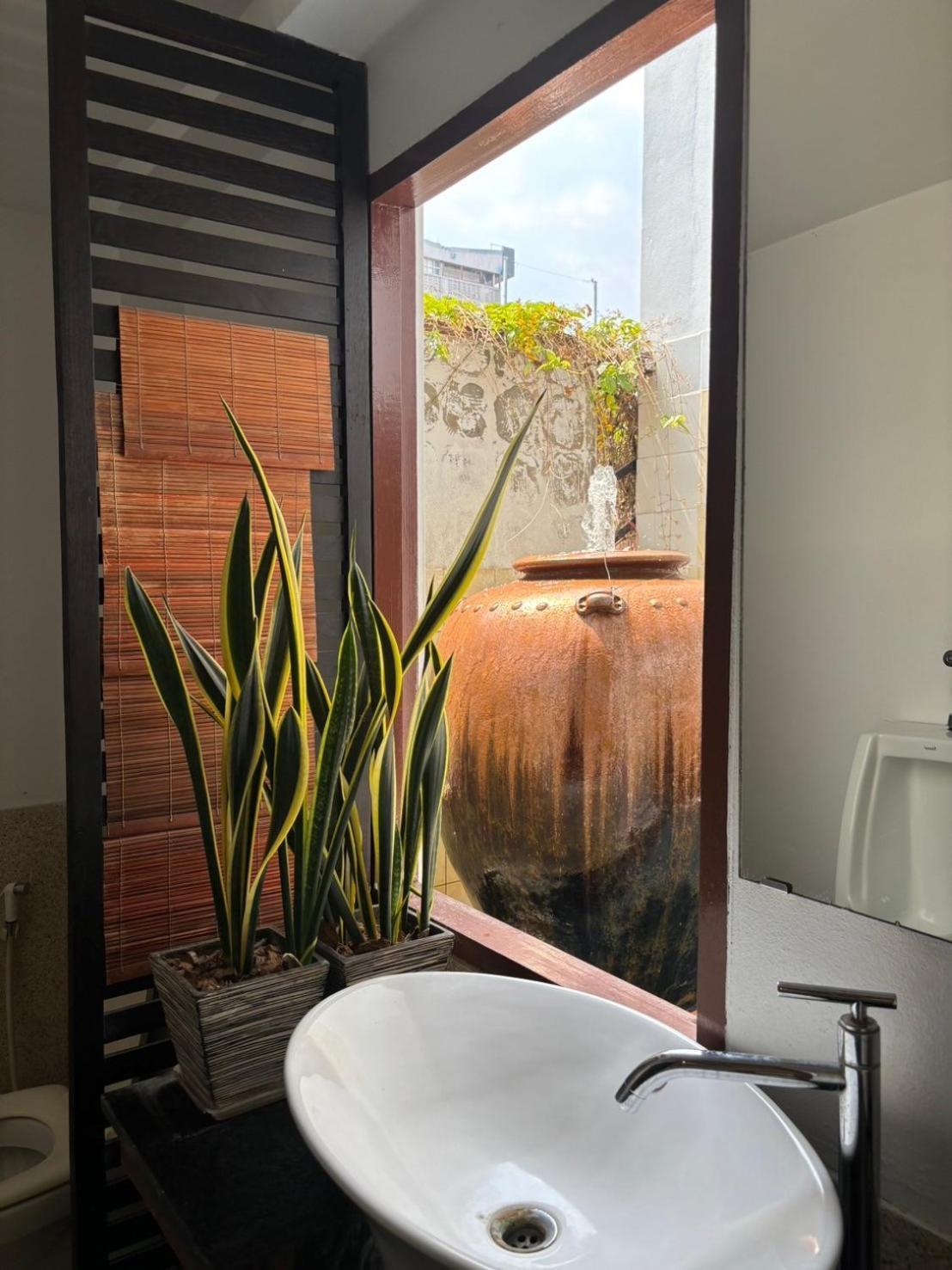 Yindee Stylish Guesthouse Chiang Mai Exteriör bild