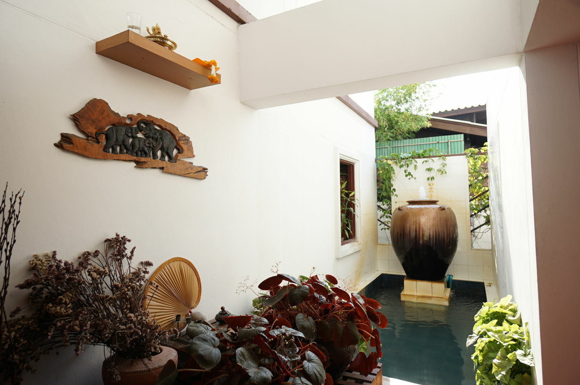 Yindee Stylish Guesthouse Chiang Mai Exteriör bild